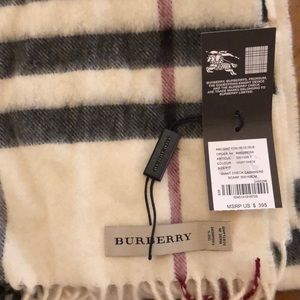 Burberry Scarf 100% Cashmere NWT 168x30cm